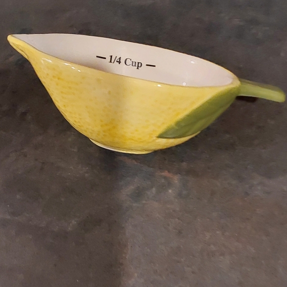 Measuring Cup - Picture 2 of 3